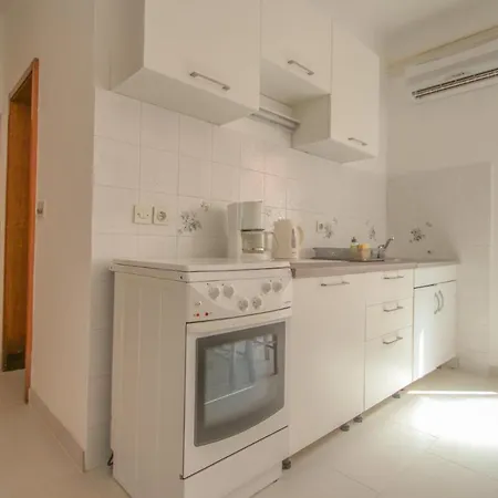 Apartment Adila A42 *